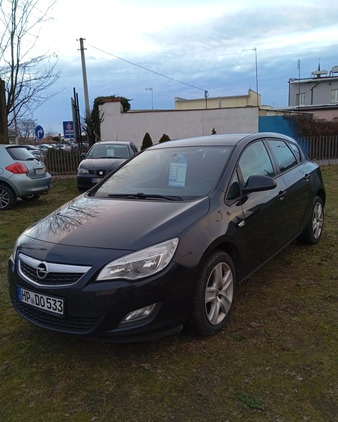 Opel Astra cena 21999 przebieg: 197000, rok produkcji 2011 z Oborniki małe 137